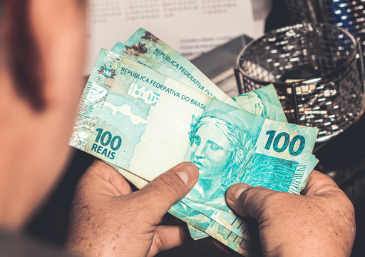 Rescisão de Contrato de Compra e Venda de Terreno com parcelas atrasadas